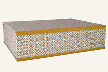 Extra stable box for notebooks, magazines and many other things